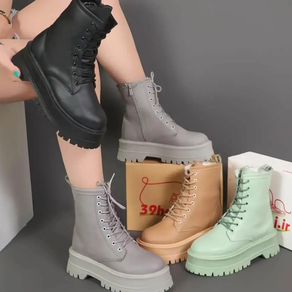 نیم بوت زنانه طوسی مدل Roxana