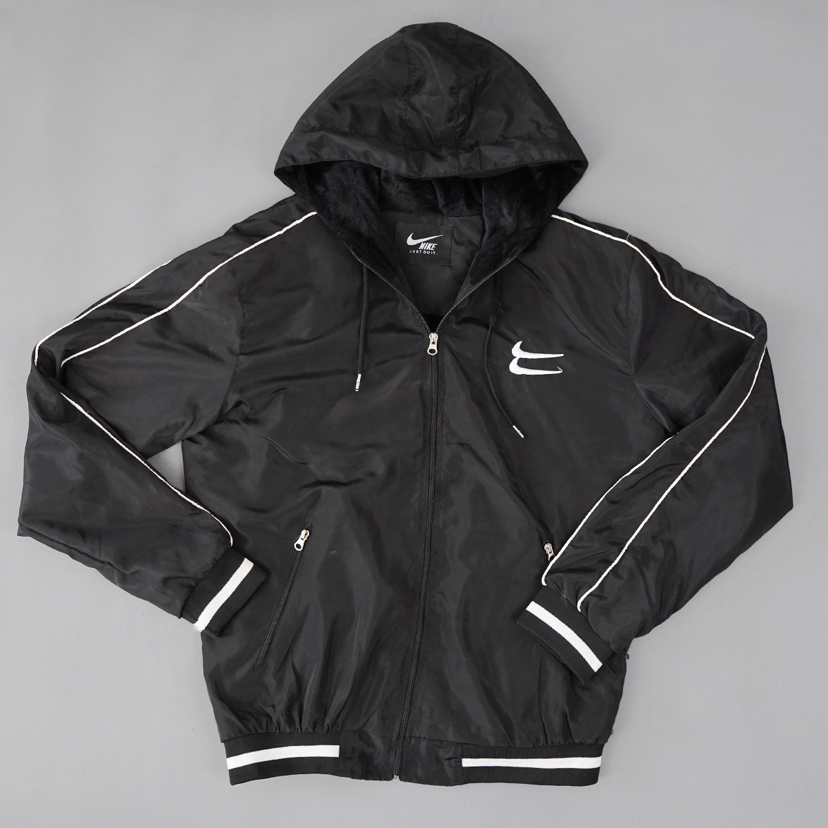 کاپشن دو نایک مشکی مردانه مدل Sina